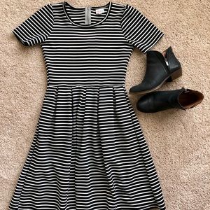 LuLaRoe Dresses - LuLaRoe Black and White Striped Amelia Dress LuLaRoe Dresses - LuLaRoe Black and White Striped Amelia Dress